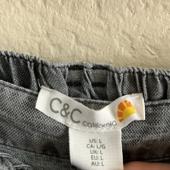 C&C California: 55% Linen, 45% Lyocell pants with cuffed legs, & pockets😎 - Picture 2 of 7